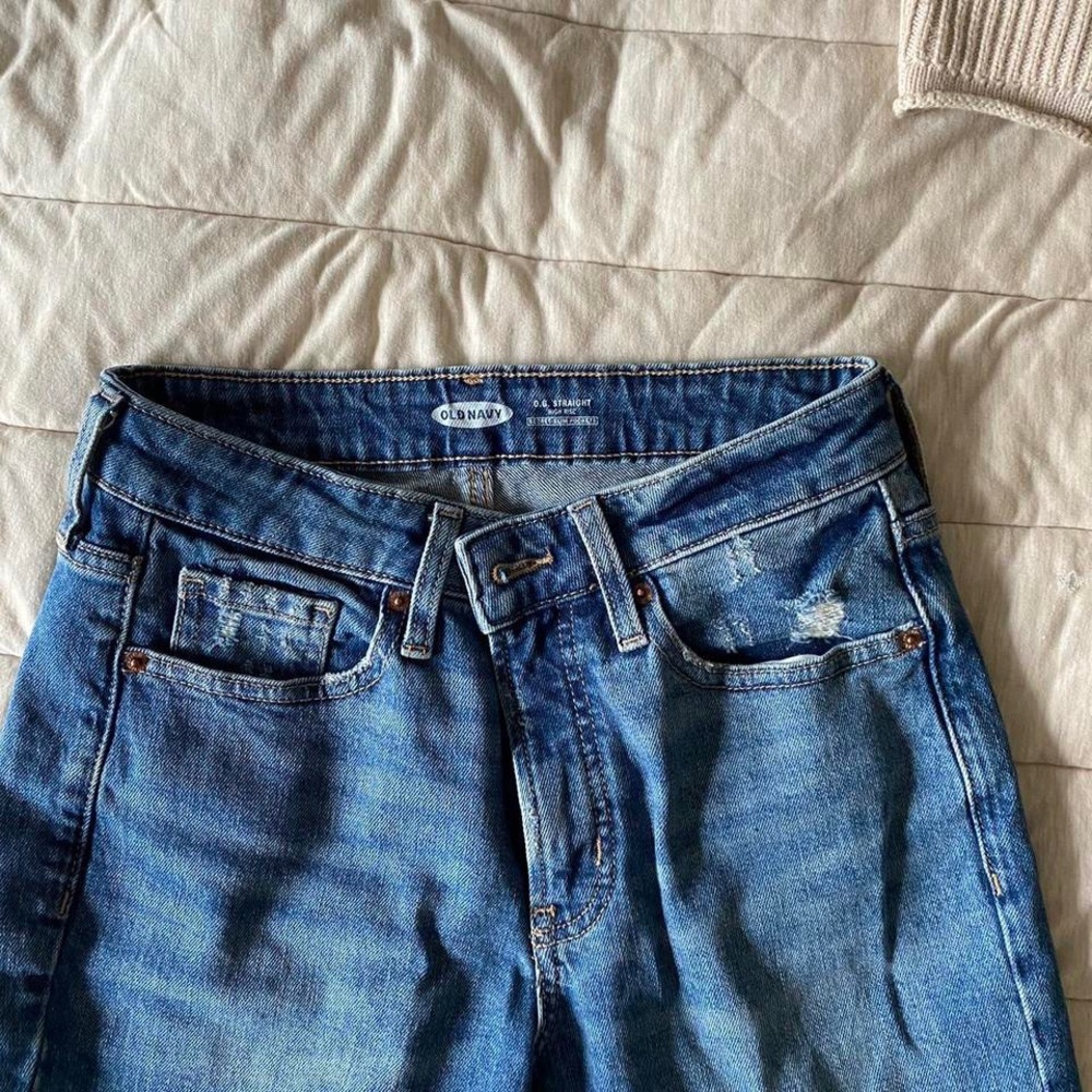 High waisted medium wash straight jeans